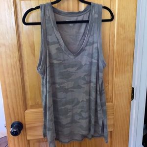 American eagle camo v neck tank